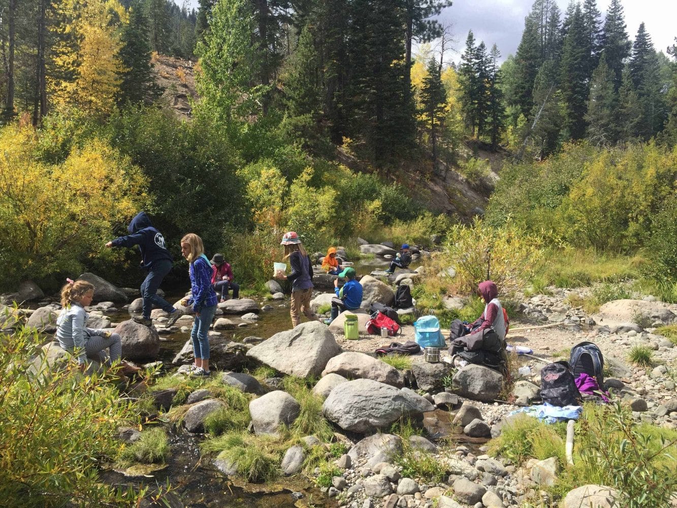 4th graders at the truckee river