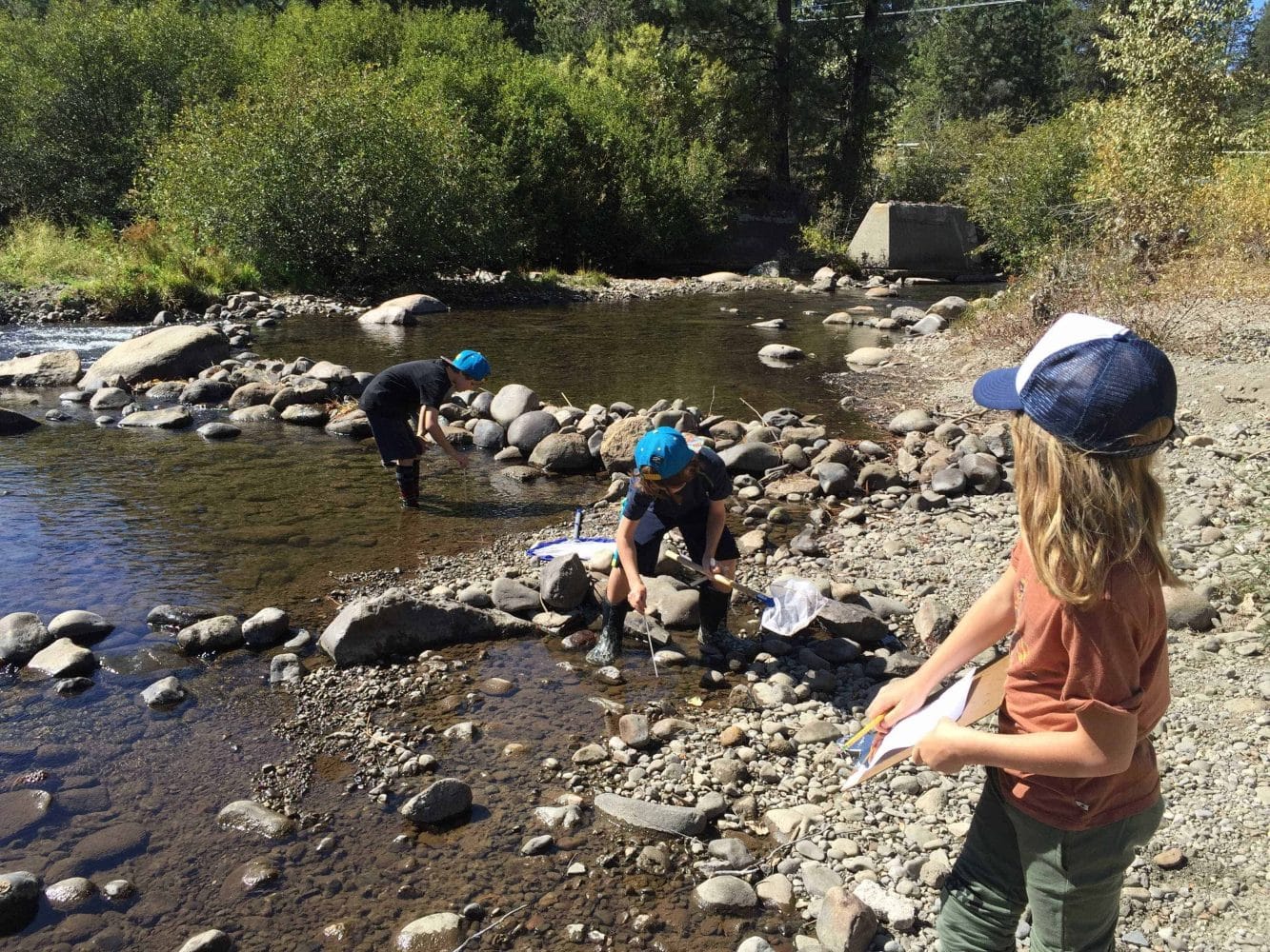 4th graders at the truckee river
