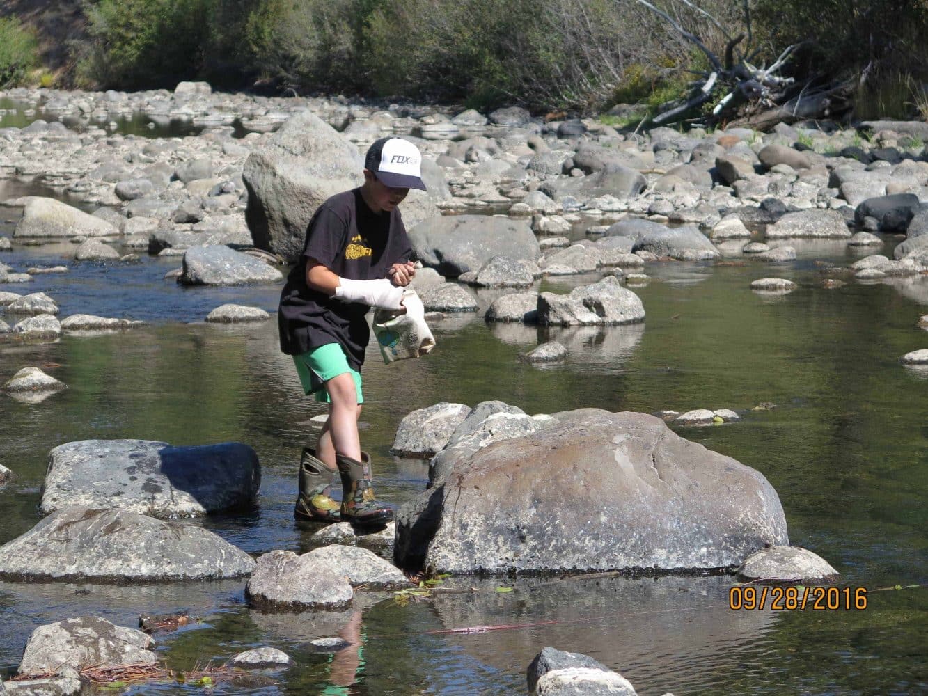 4th graders at the truckee river
