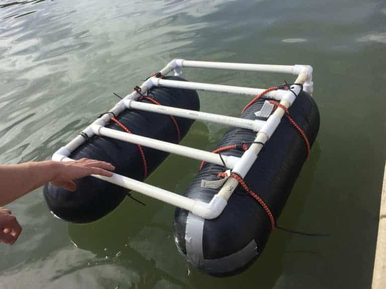 aquatic remotely operated vehicle launh