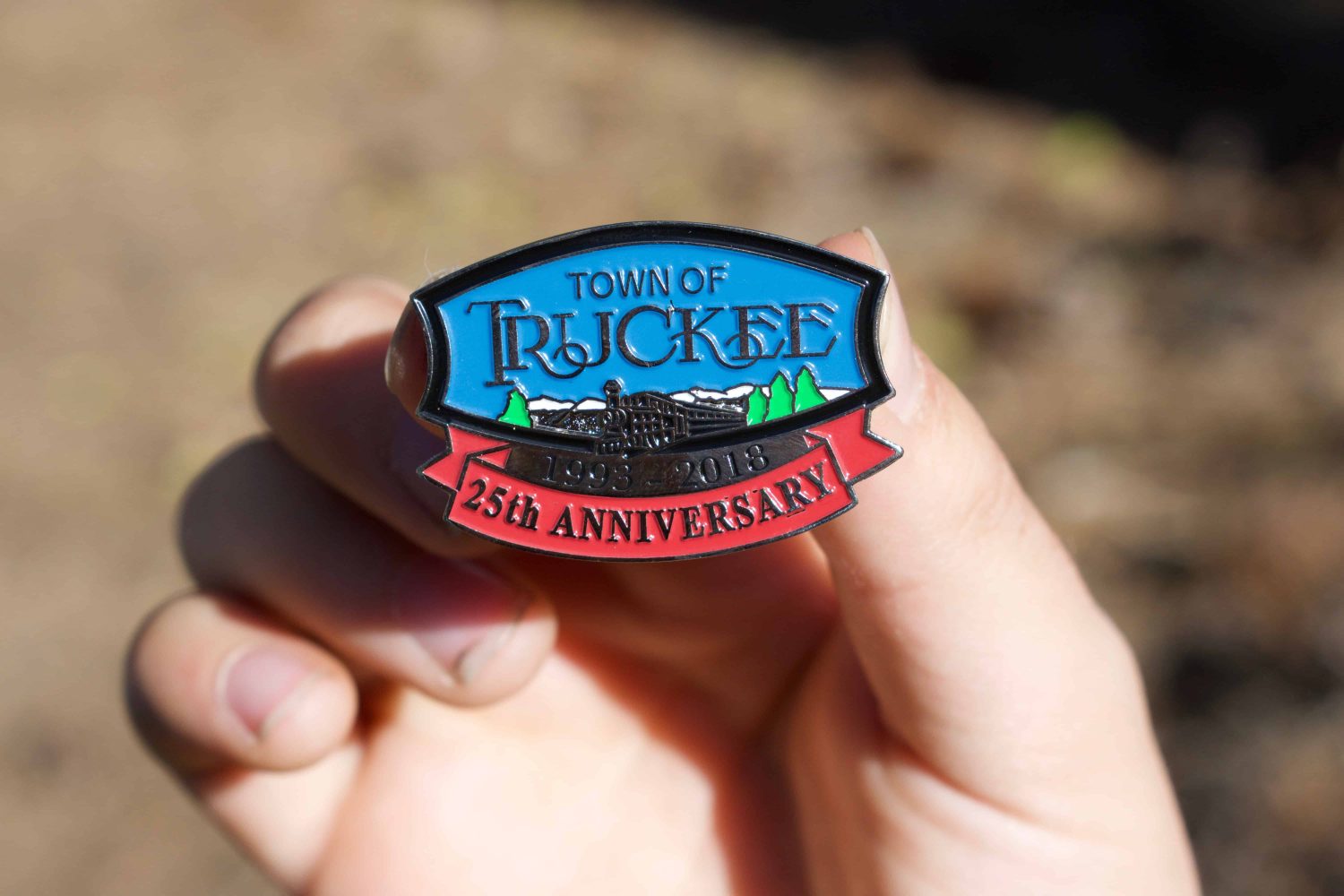 town of truckee 25th anniversary pin