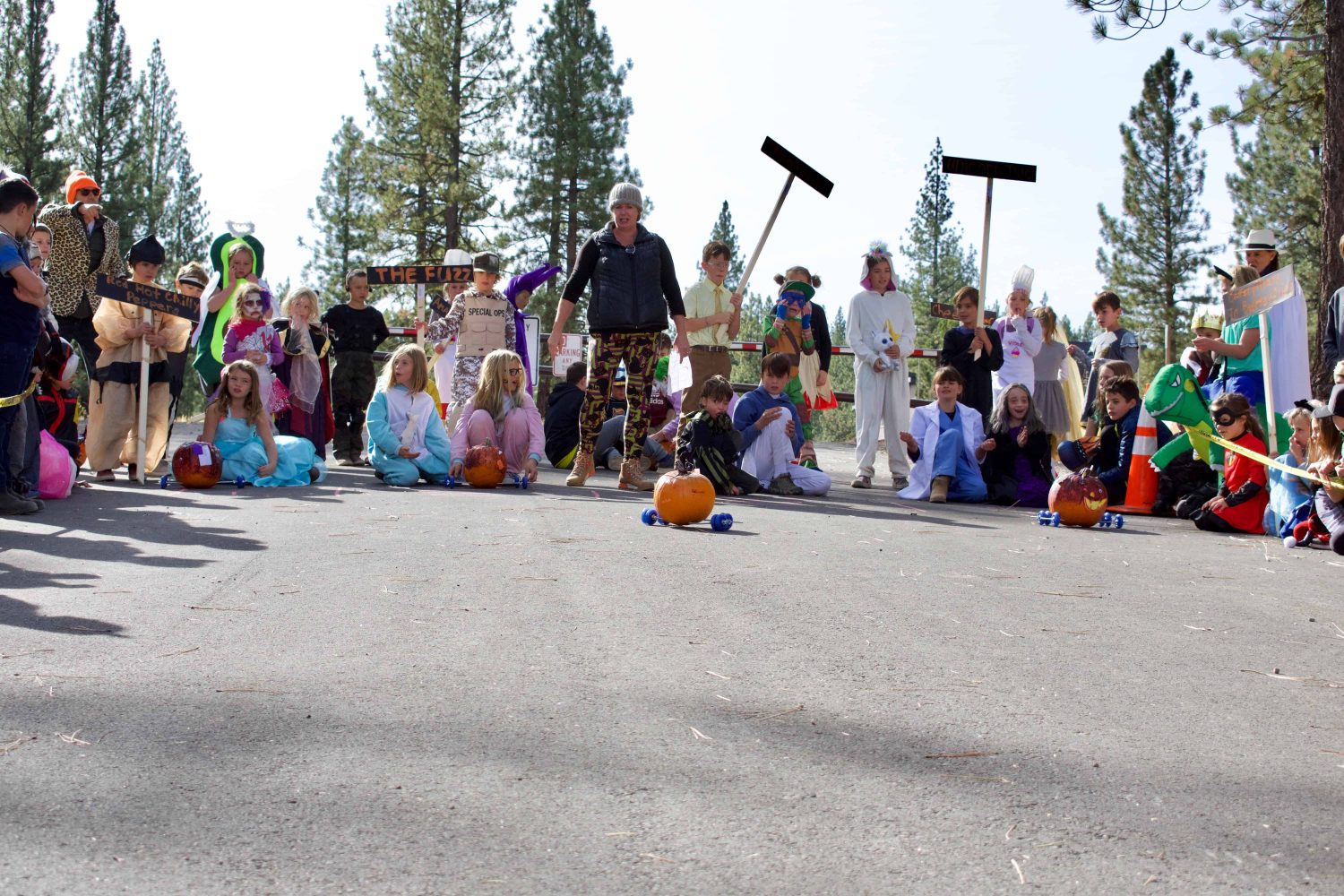 the beginning of the pumpkin race